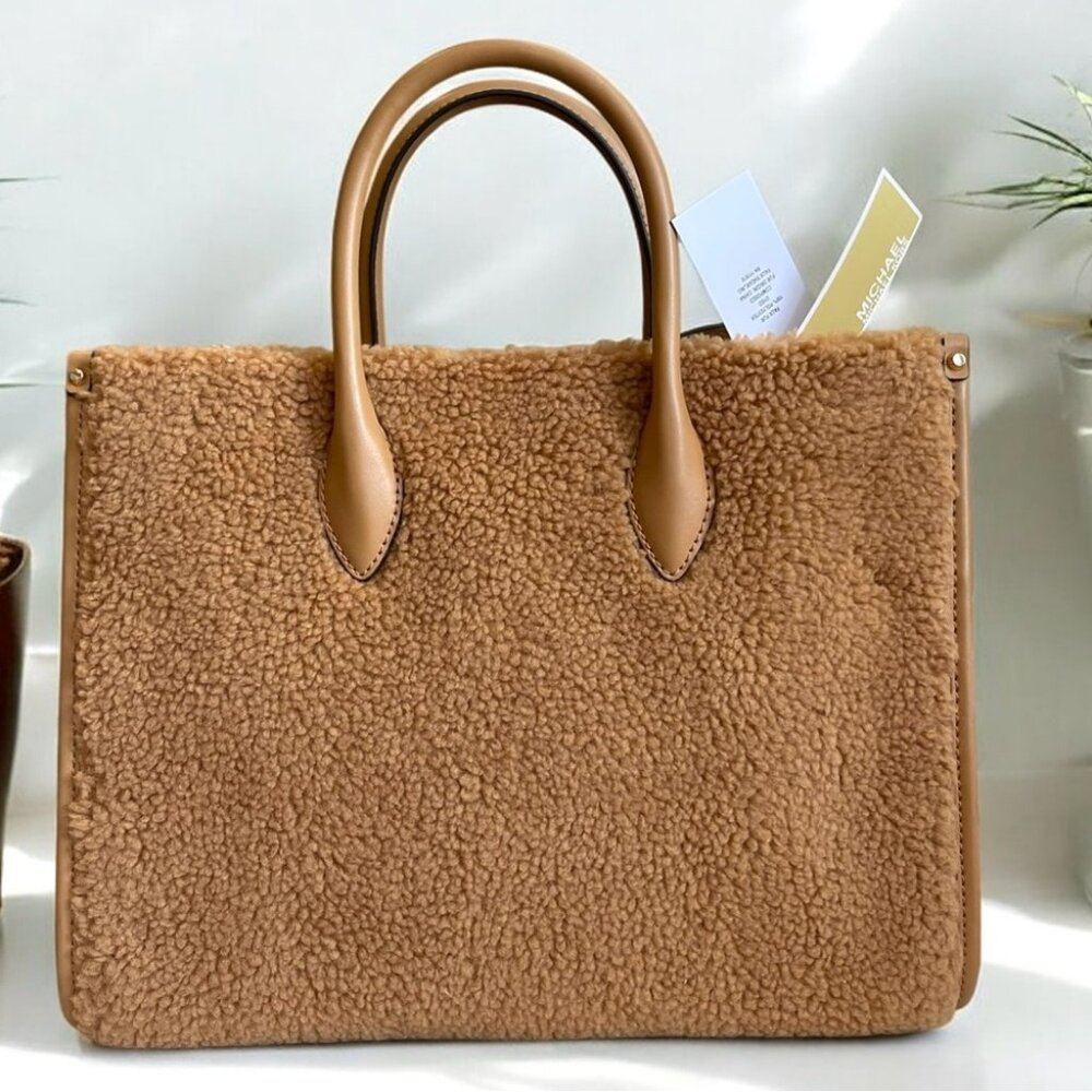 NWT Michael Kors Tote - Picture 2 of 8